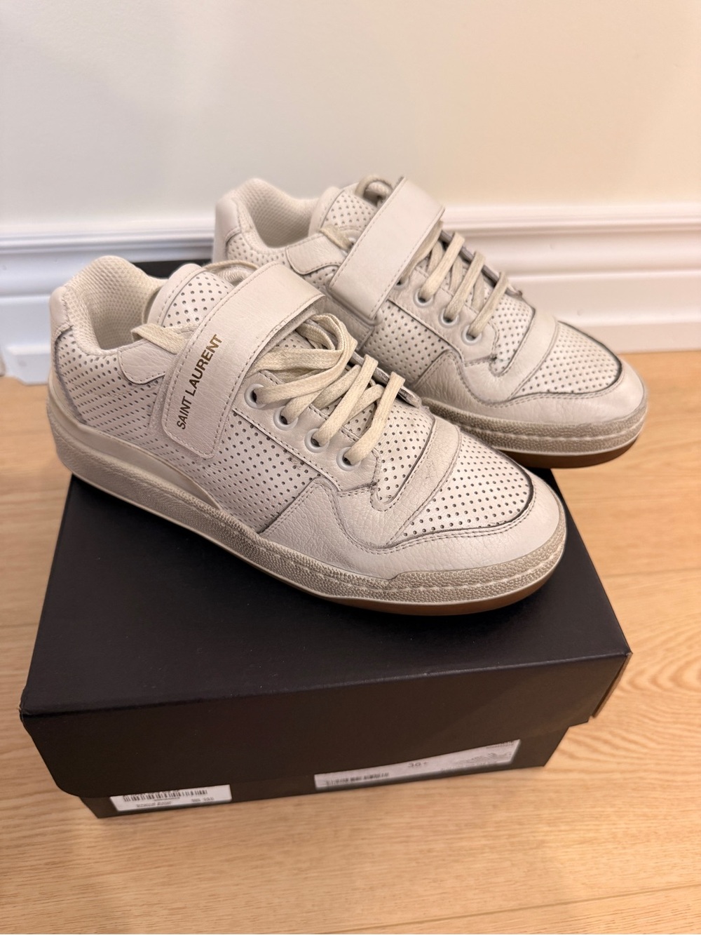 Saint Laurent women’s distressed Leather Low-Top Sneakers